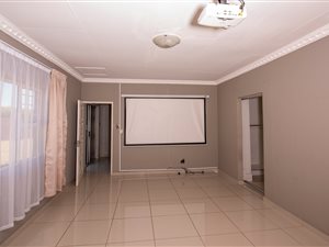 5 Bedroom Property for Sale in Flamwood North West